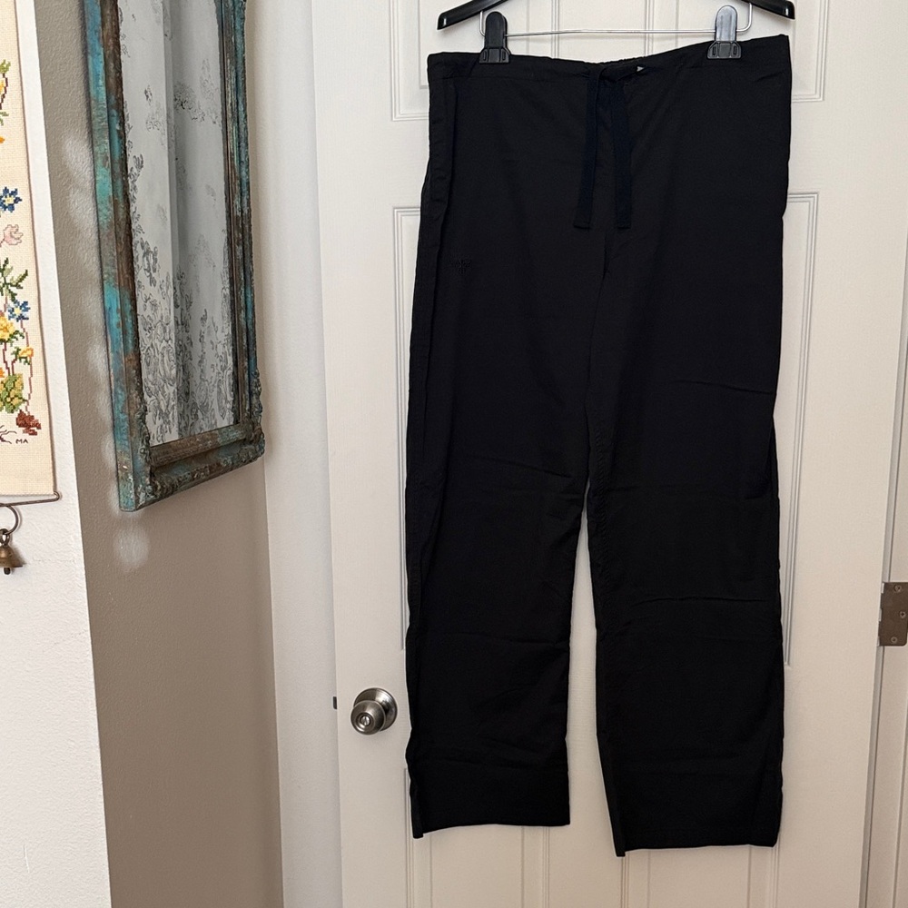 Women’s Med Couture Black Straight-Leg Drawstring Scrub Pants Style 8705 Size L